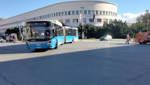 РАДОВИ НА ШТРАНДУ : Промена аутобуских линија у новосадском јавном превозу РАДОВИ НА ШТРАНДУ : Промена аутобуских линија у новосадском јавном превозу