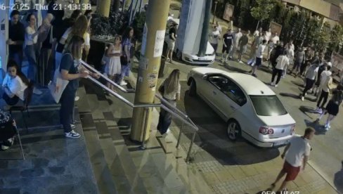 STUDENTI ILI KRIMINALCI!? MASOVNA ULIČNA TUČA NOVOPAZARSKIH BLOKADERA NAKON KRAĐE DONACIJA! (FOTO) STUDENTI ILI KRIMINALCI!? MASOVNA ULIČNA TUČA NOVOPAZARSKIH BLOKADERA NAKON KRAĐE DONACIJA! (FOTO)