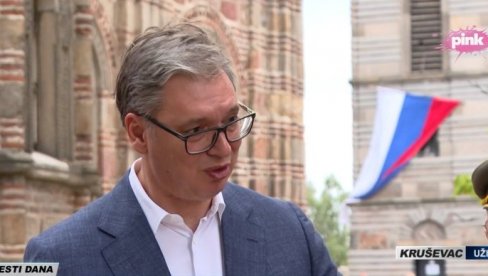 DOLAZE DA RAZBIJAJU, LOME, U NIŠTAVAJU Vučić: Narod neka bude spokojan i miran, kao vrhovni komandant biću ceo dan na svom radnom mestu DOLAZE DA RAZBIJAJU, LOME, U NIŠTAVAJU Vučić: Narod neka bude spokojan i miran, kao vrhovni komandant biću ceo dan na svom radnom mestu