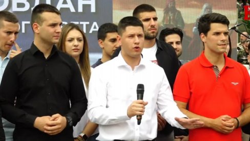 OBRAĆAJU SE STUDENTI KOJI ŽELE DA UČE: Uspeli smo i pobedili! Pobedilo je znanje i obrazovanje(VIDEO)