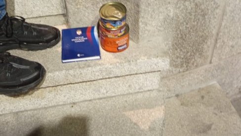 ДИВЉАЦИ: Овим конзервама су блокадери гађали полицајце (ФОТО)