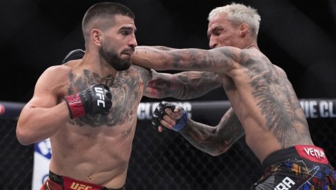 KAKAV UFC SPEKTAKL! Svet dobio novog šampiona i to nakon kokauta, Topurija i Oliveira u meču za pamćenje KAKAV UFC SPEKTAKL! Svet dobio novog šampiona i to nakon kokauta, Topurija i Oliveira u meču za pamćenje