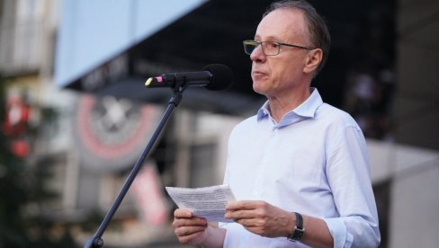 VUČIĆ: Zakonski zastupnik Vladana Đokića ima 5 stanova u Beogradu na vodi i 11 garaža