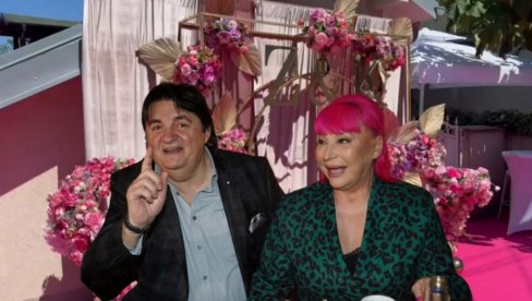 STIŽU POZNATI: Počinje venčanje Zorice i Kemiša - Snežana Đurišić, DŽajić i drugi su tu STIŽU POZNATI: Počinje venčanje Zorice i Kemiša - Snežana Đurišić, DŽajić i drugi su tu