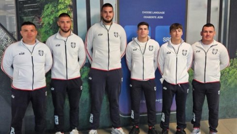 SRBIJA JE UZ VAS! Mladi Rvači otputovali u Italiju SRBIJA JE UZ VAS! Mladi Rvači otputovali u Italiju
