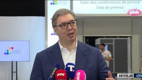 ЧЕКА МЕ БИЛАТЕРАЛНИ САСТАНАК СА МАКРОНОМ Вучић из Севиље: Имао сам дуг разговор са Урсулом фон дер Лајен
