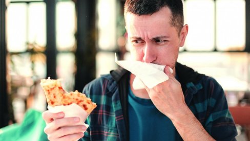 ШТА ДА РАДИМО СА БУЂАВОМ ХРАНОМ: Јести или бацити