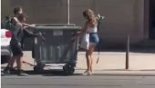 BLOKADERI NASTAVLJAJU DA TERORIŠU BEOGRAĐANE: Stavljaju kontejner na ulicu kod Prve beogradske gimnazije (VIDEO)