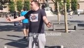 VAMA JE DO VLASTI Prolaznik raskrinkao blokadere: Ne znate ni kako se zovu poginuli u Novom Sadu (VIDEO) VAMA JE DO VLASTI Prolaznik raskrinkao blokadere: Ne znate ni kako se zovu poginuli u Novom Sadu (VIDEO)