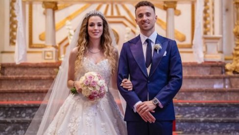 ЈЕЗИВА СУДБИНА! Ево ко је супруга Диога Жоте, родила му троје деце (ФОТО) ЈЕЗИВА СУДБИНА! Ево ко је супруга Диога Жоте, родила му троје деце (ФОТО)