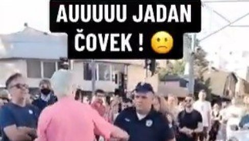 СРАМНО: Блокадери не дају човеку да болесног оца вози са дијализе (ВИДЕО) СРАМНО: Блокадери не дају човеку да болесног оца вози са дијализе (ВИДЕО)