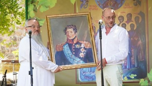 МИЛОРАДОВИЋИ ПОНОВО У СВОМ ЖИТОМИСЛИЋУ: Грб  племићке српске породице враћен у њену задужбину захваљујући Руском дому у Београду