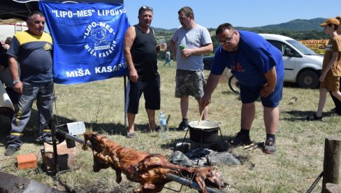 ОДЛАЖЕ СЕ ЕТНО ФЕСТОВАЛ: „Бела црква“