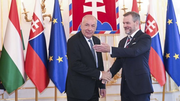 ПЕЛЕГРИНИ И ШУЉОК: Забрана увоза енергетских сировина из Русије ─ претња за Мађарску и Словачку