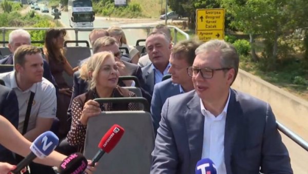 НОВА ДЕОНИЦА АУТО-ПУТА ПАКОВРАЋЕ-ПОЖЕГА ПОТПУНО БЕЗБЕДНА: Вучић - Бесплатна до 15. јула НОВА ДЕОНИЦА АУТО-ПУТА ПАКОВРАЋЕ-ПОЖЕГА ПОТПУНО БЕЗБЕДНА: Вучић - Бесплатна до 15. јула