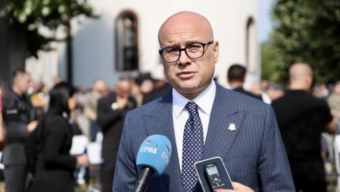 ИСТОРИЈСКА ЈЕ ОДГОВОРНОСТ НА ДАНАШЊИМ И БУДУЋИМ ГЕНЕРАЦИЈАМА ДА СЕ ЗЛОЧИНИ НЕ ЗАБОРАВЕ Вучевић на обележавању злочина над Србима у Подрињу