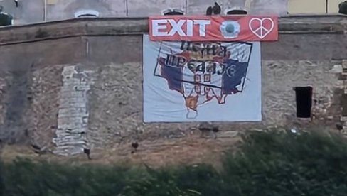 BLOKADERI VREĐAJU SRBE: Postavi znak Srebrenice preko Kosova i Metohije i Nema predaje BLOKADERI VREĐAJU SRBE: Postavi znak Srebrenice preko Kosova i Metohije i Nema predaje