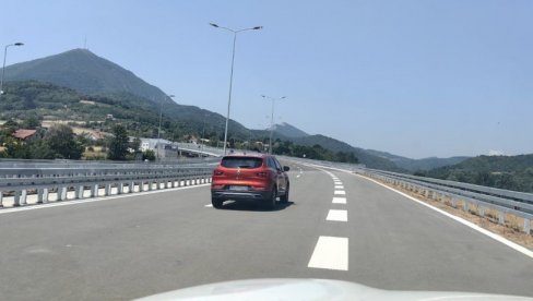 BAŠ KAO ŠTO JE PREDSEDNIK NAJAVIO Deonica auto-puta Pakovraće - Požega otvorena za saobraćaj (FOTO/VIDEO)