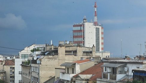 I SUTRA ORKANSKI UDARI VETRA I OLUJE: Ovim delovima zemlje biće i grada I SUTRA ORKANSKI UDARI VETRA I OLUJE: Ovim delovima zemlje biće i grada