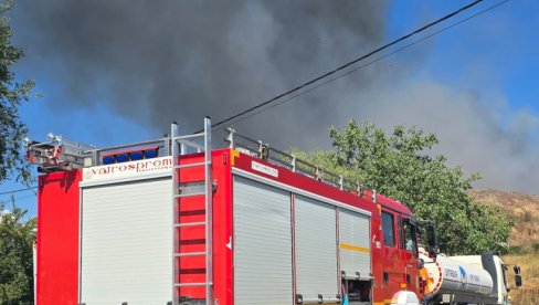 ГОРИ ШУМАДИЈА: Активно је 148 пожара, животно угрожени грађани, објекти и инфраструктура