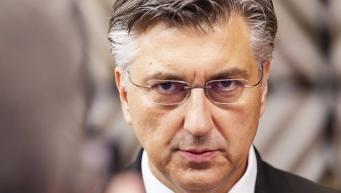 PLENKOVIĆ JOŠ JEDNOM DOKAZAO DA JE USTAŠA: Za njega je poklič Za dom spremni logičan i normalan