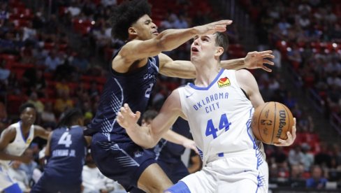 SRBIN KUPUJE MINUTE: Oklahoma slavila, Topić odlično razigravao (VIDEO)