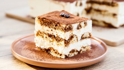 MALO DRUGAČIJI OD OBIČNOG: Tiramisu sa pudingom