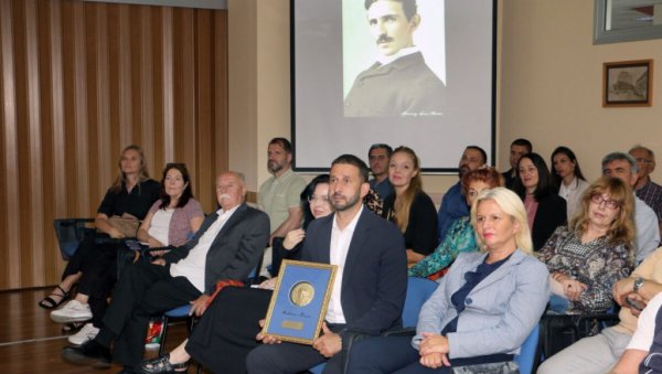 ГАД СМЕДЕРЕВО ДОБИТНИК ПРИЗНАЊА ТЕСЛИНЕ НАУЧНЕ ФОНДАЦИЈЕ: Дани Николе Тесле први пут у Смедереву ГАД СМЕДЕРЕВО ДОБИТНИК ПРИЗНАЊА ТЕСЛИНЕ НАУЧНЕ ФОНДАЦИЈЕ: Дани Николе Тесле први пут у Смедереву