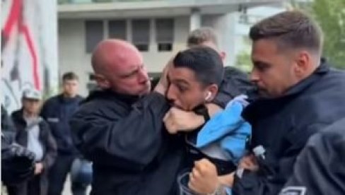 BRUTALNO HAPŠENJE DEMONSTRANATA U BERLINU: Ovako nemačka policija postupa sa blokaderima (VIDEO)