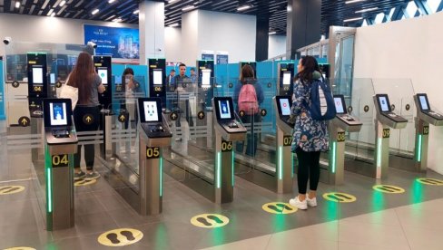 ТРИ ЕВРОПСКА АЕРОДРОМА НА УДАРУ: Нови систем доноси хаос већ од октобра ТРИ ЕВРОПСКА АЕРОДРОМА НА УДАРУ: Нови систем доноси хаос већ од октобра