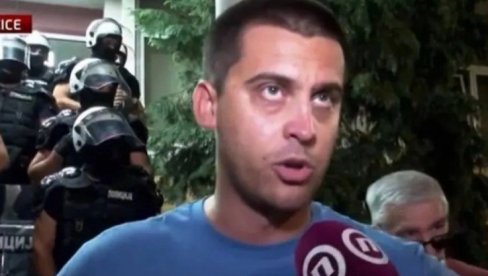 ЗЛОУПОТРЕБИО НОВИНАРА И ГРАЂАНЕ, ПА СЕБЕ СТАВИО НА ПРВО МЕСТО! Ко је заиста ухапшени адвокат блокадер Радован Новаковић?