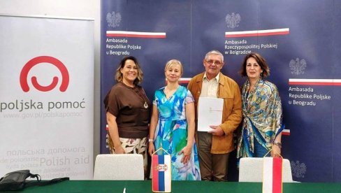 SVEČANO POTPISAN UGOVOR: Paraćinskoj OŠ „Stevan Jakovljević“ donacija Ambasade Poljske (FOTO) SVEČANO POTPISAN UGOVOR: Paraćinskoj OŠ „Stevan Jakovljević“ donacija Ambasade Poljske (FOTO)