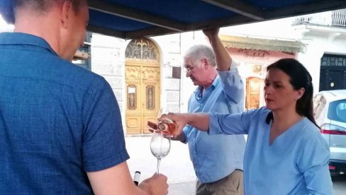 GEOGRAFSKO POREKLO POSPEŠUJE IZVOZ: Vina iz južnog Banata, posle 10 godina zalaganja, dobijaju zaštićenu oznaku GEOGRAFSKO POREKLO POSPEŠUJE IZVOZ: Vina iz južnog Banata, posle 10 godina zalaganja, dobijaju zaštićenu oznaku