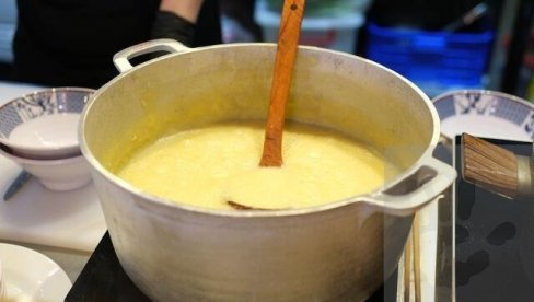 КАКО ДА ВАМ БУДЕ КРЕМАСТИЈИ НЕГО ИКАДА: Тајна савршеног качамака КАКО ДА ВАМ БУДЕ КРЕМАСТИЈИ НЕГО ИКАДА: Тајна савршеног качамака