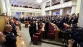 USTAŠLUK I U HRVATSKOM SABORU: Pale teške reči, nastao haos