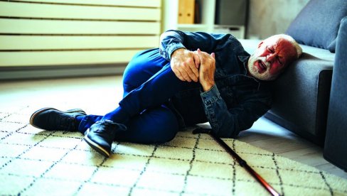 ŠTA SAVETUJU LEKARI: Od vrtoglavica pati čak 40 odsto starijih od 65 godina