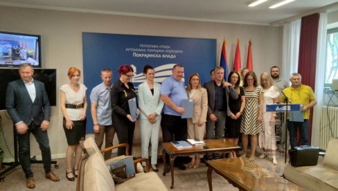 POKRAJINA NASTAVLJA DA POMAŽE POLJOPRIVREDNICIMA   Besplatne analize zemljišta