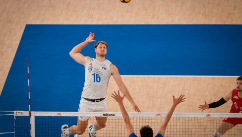 A IZA ZATVORENIH VRATA... Evo šta je olimpijski šampion u odbojci uradio odbojkašima Srbije