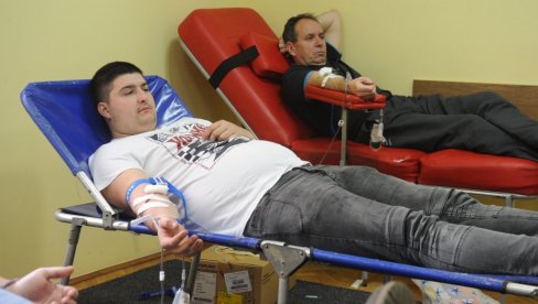 POTREBNE SVE KRVNE GRUPE: Rezerve krvi na minimumu u zdravstvenim ustanovama POTREBNE SVE KRVNE GRUPE: Rezerve krvi na minimumu u zdravstvenim ustanovama