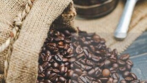 KINESKI UDAR NA TRAMPOVE SANKCIJE Peking pomaže partnerima iz BRIKS: 200 brazilskih komapanija dobilo dozvolu za izvoz kafe KINESKI UDAR NA TRAMPOVE SANKCIJE Peking pomaže partnerima iz BRIKS: 200 brazilskih komapanija dobilo dozvolu za izvoz kafe