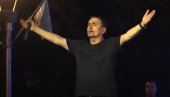 LOZNICA JE MOJ GRAD, A JA NJEN SIN: Dragan Kojić Keba muzički novitet poklonio i posvetio rodnom mestu u znak velike zahvalnosti (FOTO)