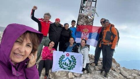 ПАРАЋИНЦИ НА НАЈВИШЕМ ВРХУ ПИРИНА: Чланови „Јаворка“ попели се на Вихрен
