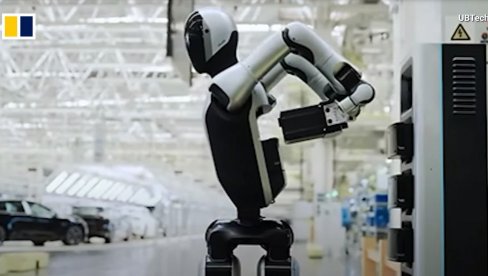 KINA PREDSTAVILA: Prvi humanoidni robot na svetu koji sam menja svoju bateriju (VIDEO)