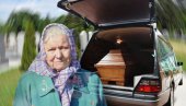 БИЗАРАН ОБИЧАЈ: Син купио мртвачки сандук живој мајци, она одмах легла у њега и позвала трубаче - ево зашто