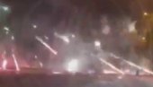 BUKTI RAT NA ULICAMA EVROPSKOG GRADA: Napadnuta vozila sa decom, odjekuju pucnji i suzavac (VIDEO)