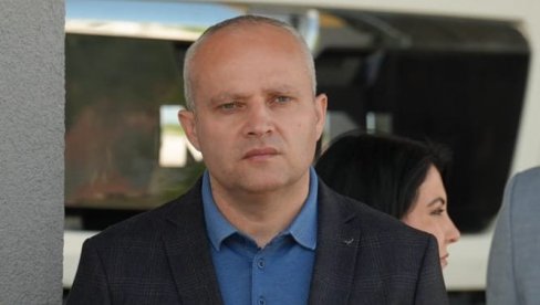 DA TE NESRETNIČE NEŠTO INFORMIŠEM... Janjušević odgovorio Parandiloviću