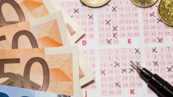 ПОСТАЛА МИЛИОНЕРКА ПРЕКО НОЋИ: Изненадиће вас шта је прво урадила када је чула цифру