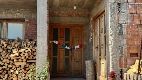 POPIO KAFU SA SUPRUGOM, PA JOJ PREREZAO VRAT: Vojni penzioner osuđen zbog stravičnog zločina kod Niša - Evo koju kaznu je dobio