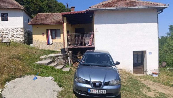 ОБДУКЦИЈА ПОКАЗАЛА МОНСТРУОЗНОСТ УБИЦЕ: Жени ломио кости, сину пуцао у срце, писмом најавио злочин ОБДУКЦИЈА ПОКАЗАЛА МОНСТРУОЗНОСТ УБИЦЕ: Жени ломио кости, сину пуцао у срце, писмом најавио злочин