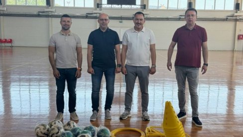 SPORTSKI SAVEZ SRBIJE NASTAVIO SJAJNU AKCIJU: Pokloni i za Veliko Gradište SPORTSKI SAVEZ SRBIJE NASTAVIO SJAJNU AKCIJU: Pokloni i za Veliko Gradište